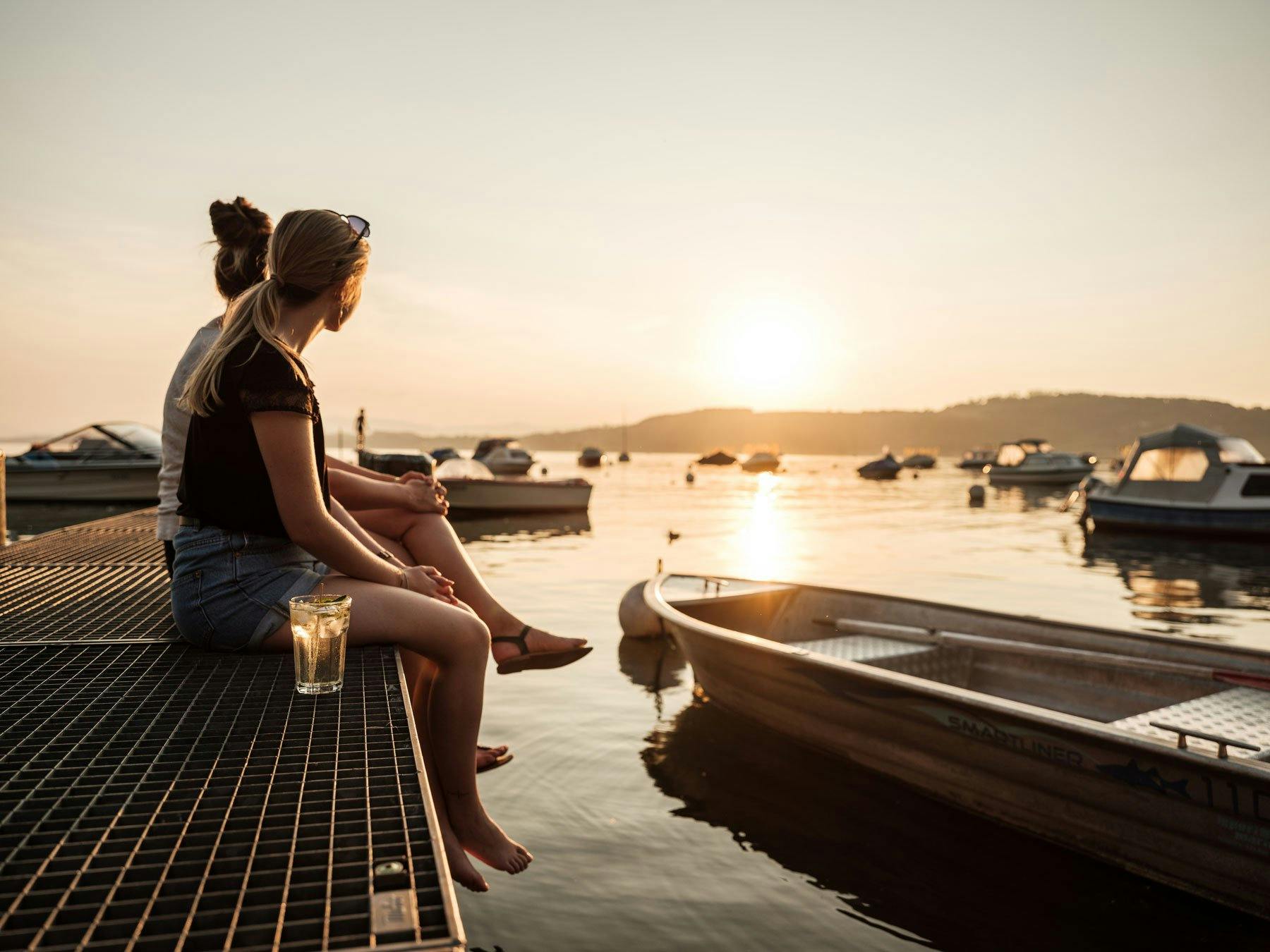 Sonnenuntergang am Murtensee.